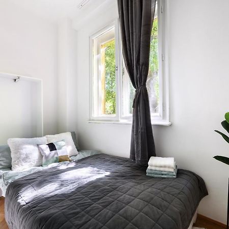 Buda Centre Homes By The Allee Shopping Mall Budapest Luaran gambar