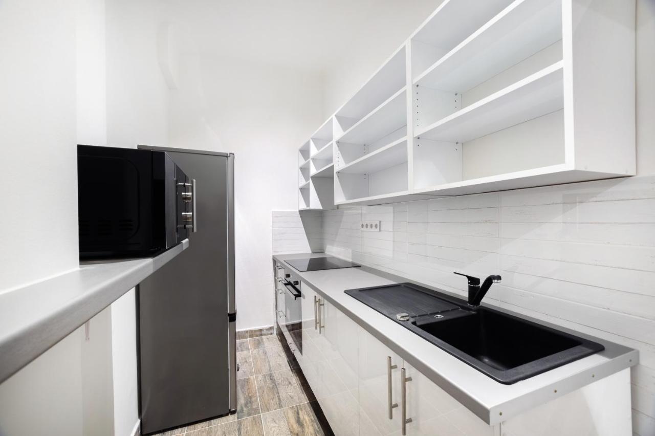 Buda Centre Homes By The Allee Shopping Mall Budapest Luaran gambar