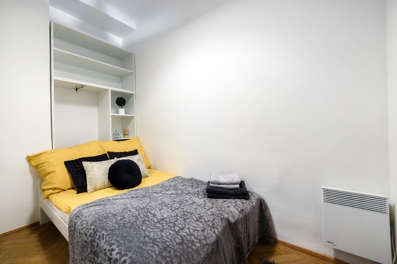 Buda Centre Homes By The Allee Shopping Mall Budapest Luaran gambar