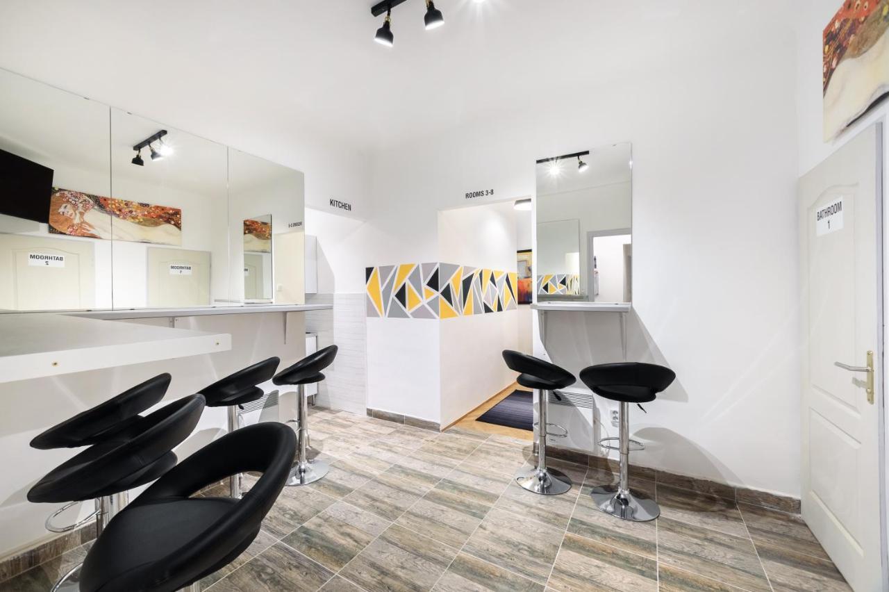 Buda Centre Homes By The Allee Shopping Mall Budapest Luaran gambar